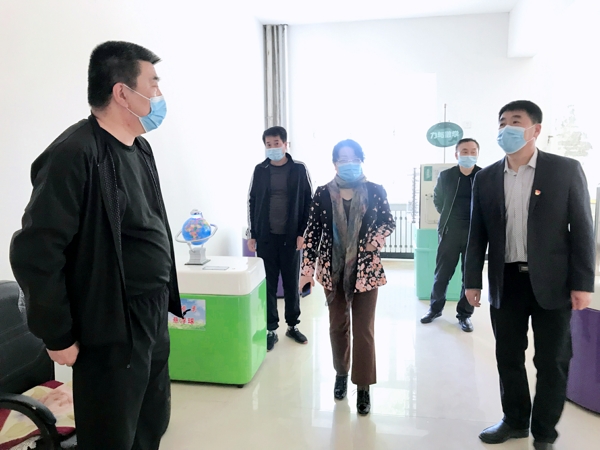 “弘扬蒙古马精神，勇做草原科普轻骑兵” 呼伦贝尔市科协科普大篷车巡展走进农区3.jpg