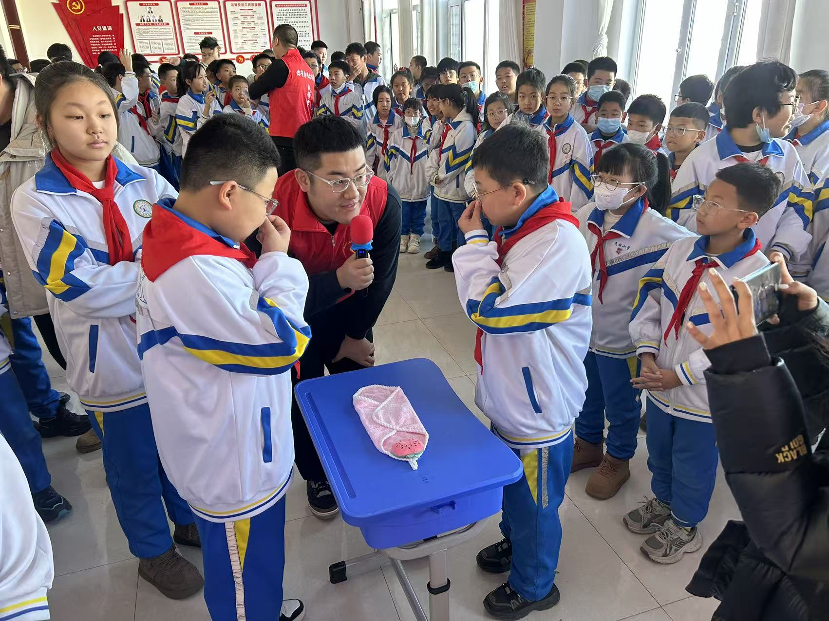 图片2.png 图片2.png